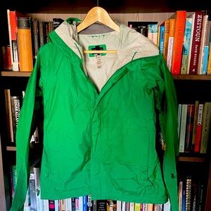 Patagonia Womens rain shell